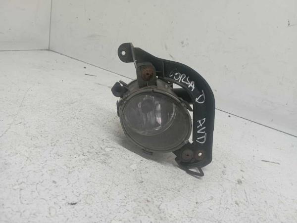 FEU ANTIBROUILLARD DROIT OPEL CORSA D/ CORSA E/ MERIVA B - Vue 1